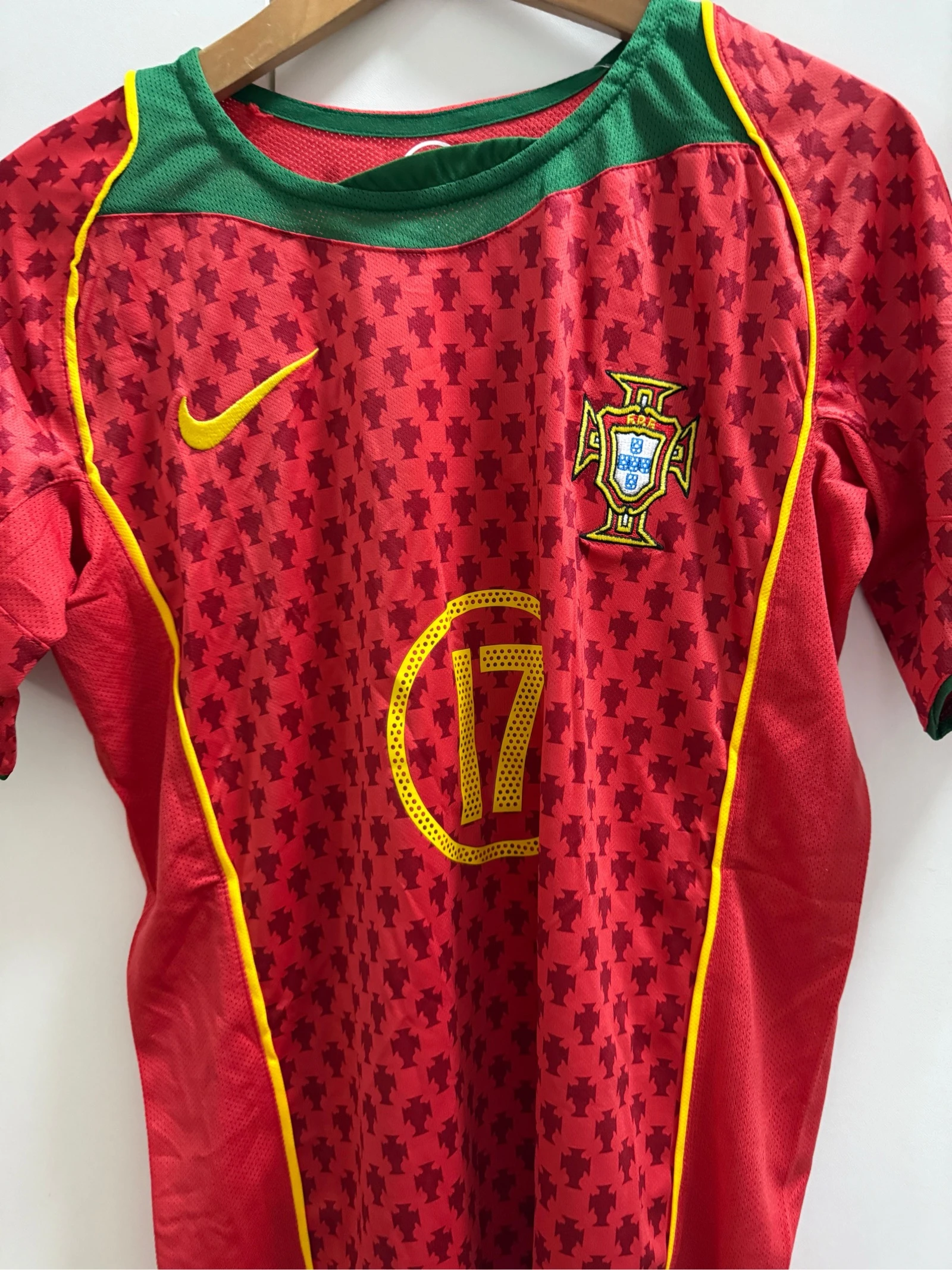 Camiseta Retro Portugal 2004-2006 – photo 2